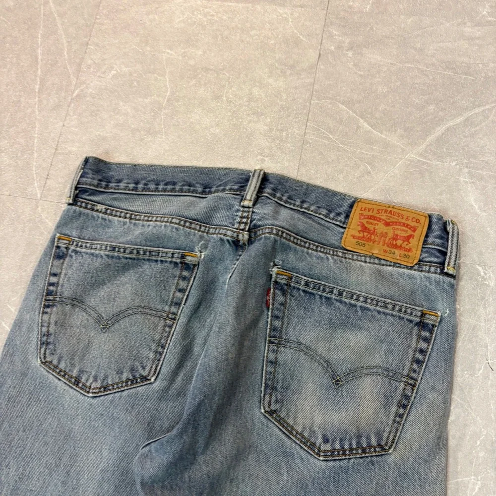 Levis 505 Regular Fit Straight Leg Jeans Light Wash Blue Denim W34 L30 2765